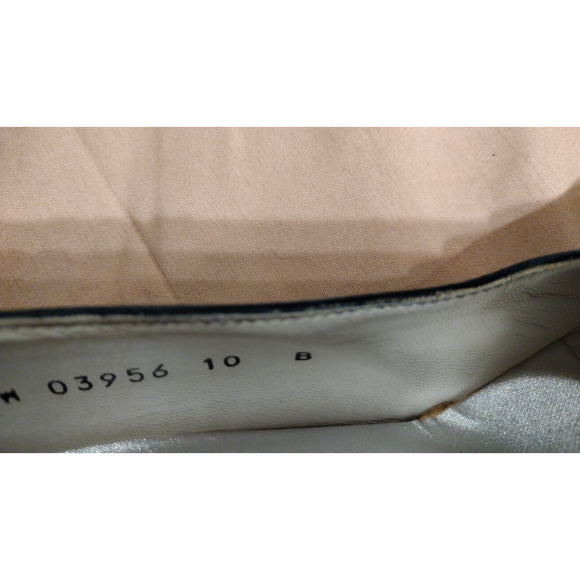 Stuart Weitzman Womens Pumps Size 10B Black Satin Upper Classic Square Toe Heels - Picture 4 of 8